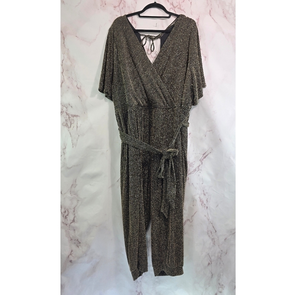 Torrid Jumpsuit Womens 4 4X Black Gold Wide Leg Tie Back Crop Jogger V Neck